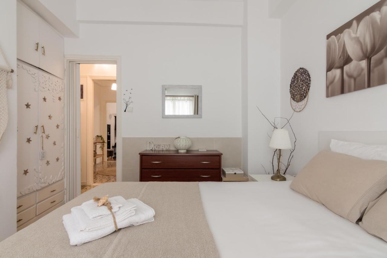 Classic And Modern Apartment In Aten Exteriör bild