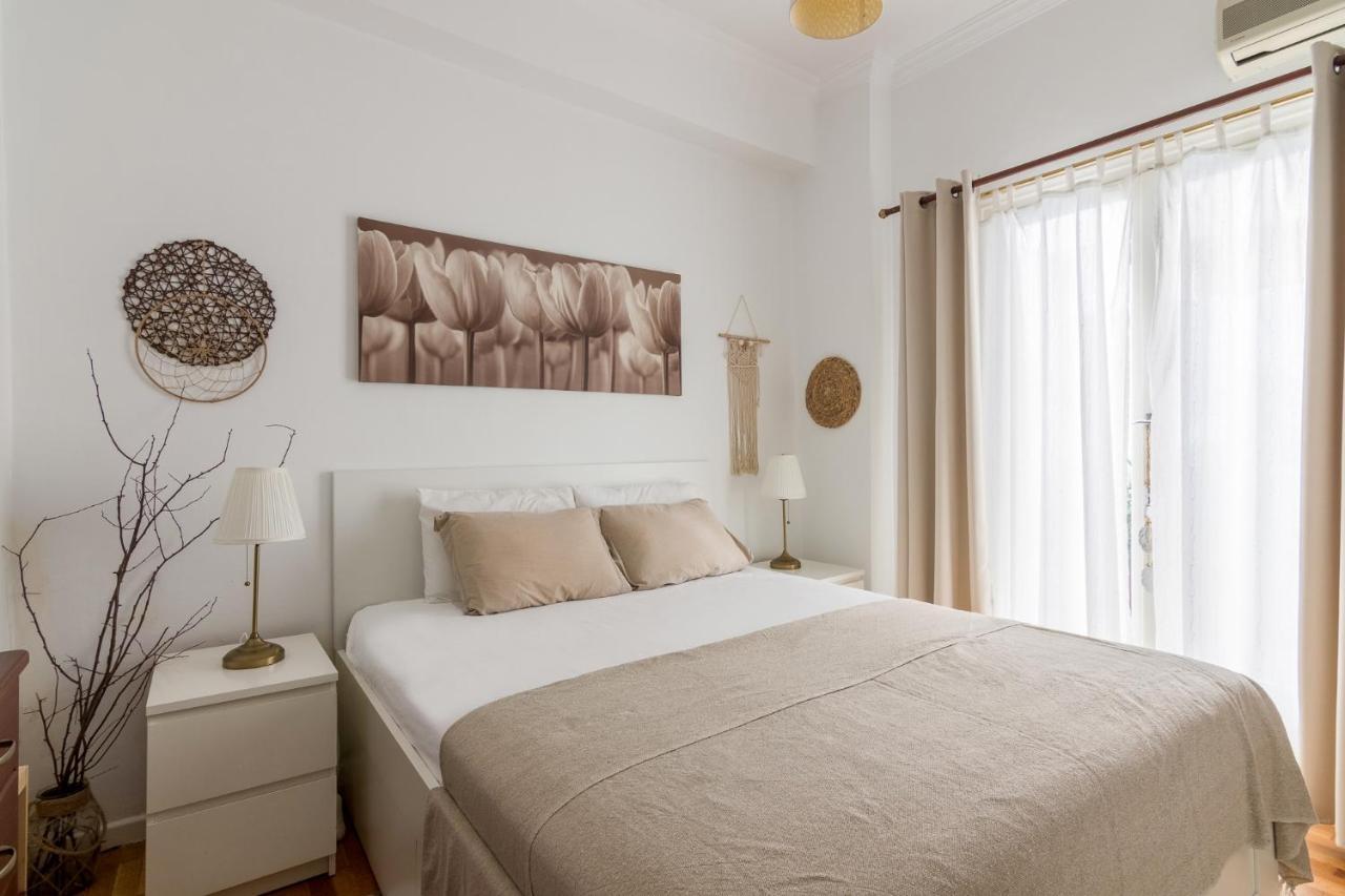 Classic And Modern Apartment In Aten Exteriör bild