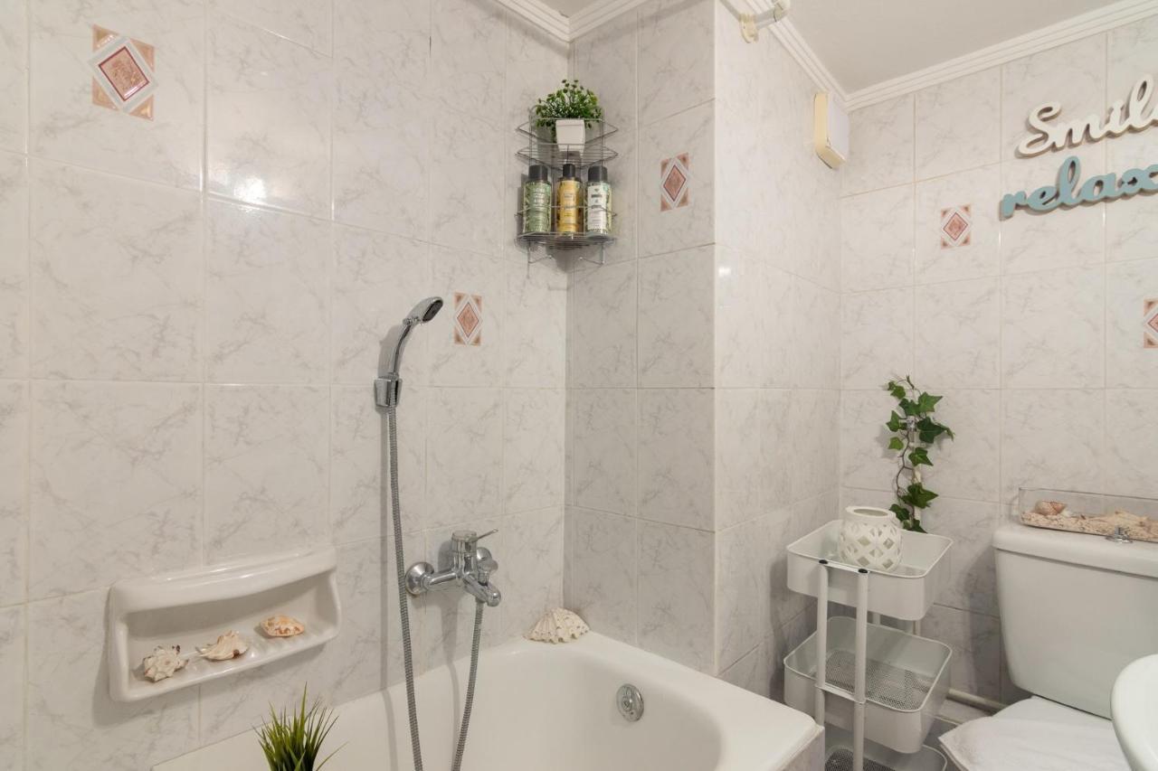 Classic And Modern Apartment In Aten Exteriör bild
